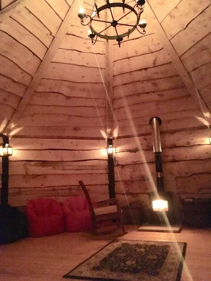 Отель Bluebell Lane Glamping Ньюри Экстерьер фото