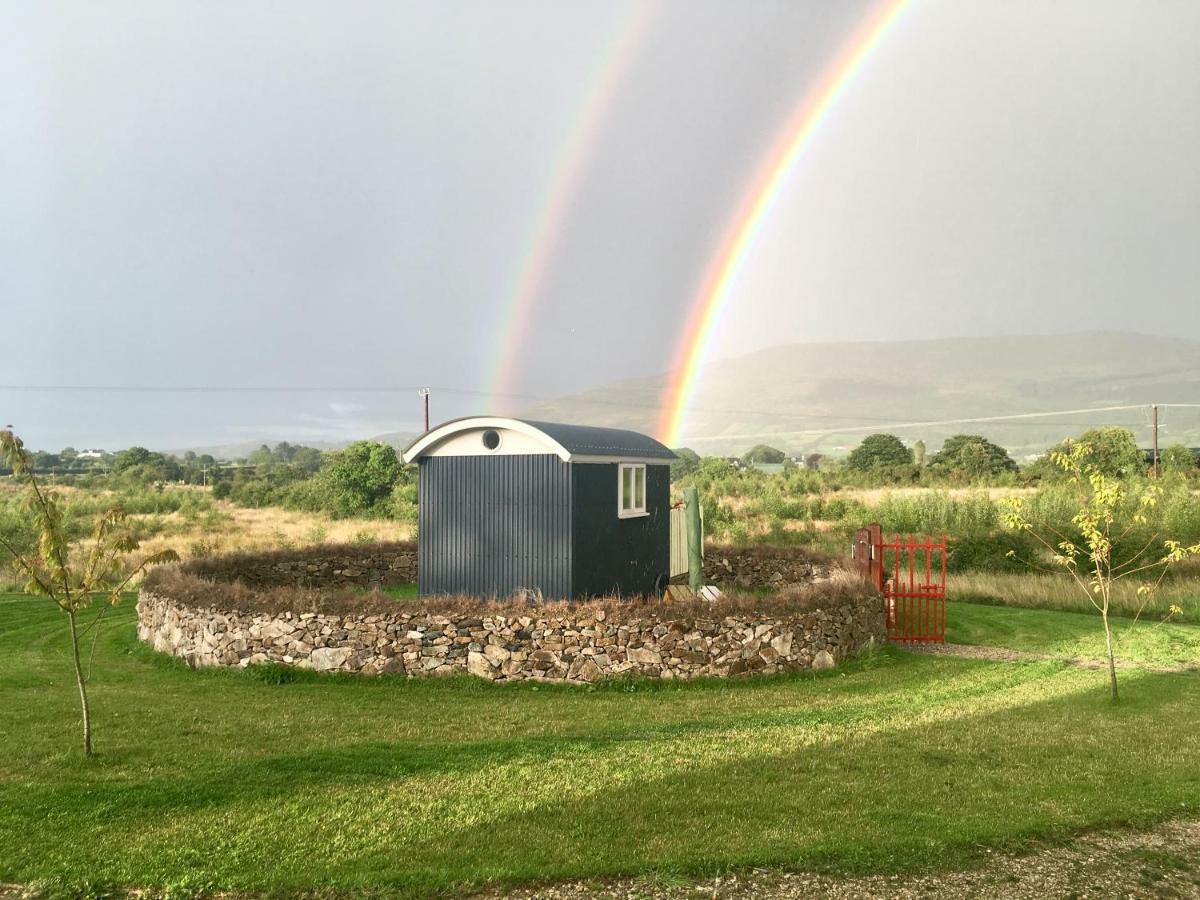 Отель Bluebell Lane Glamping Ньюри Экстерьер фото